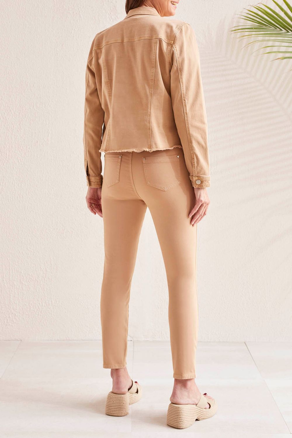 Jacket With Raw Edge Hem 1762O-2020W, Color: Dune, Size: XS