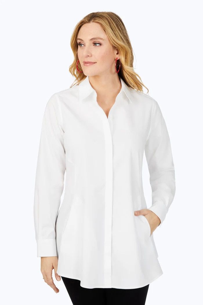 Cici Essential Pinpoint No Iron Tunic 187913F4, Color: White, Size: 2