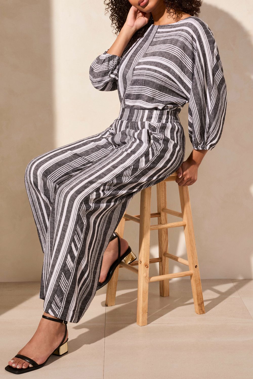 Pull On Flowy Wide Leg Pant 5753O/4400, Color: Black Stripe, Size: XS