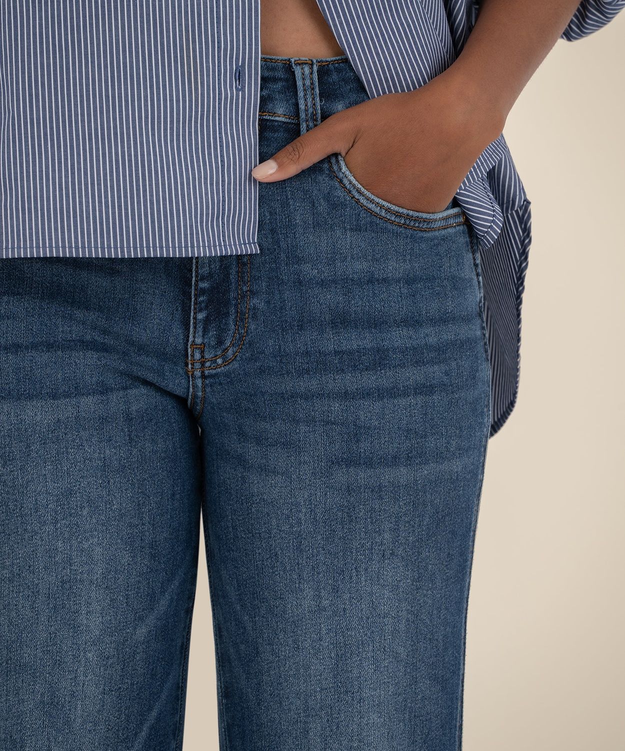 Patti High Rise Razor Straight Leg KP2201MA4, Size: 2