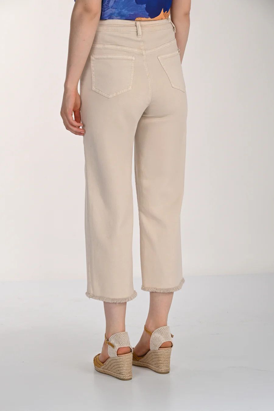 Cropped Wide-leg Trousers Style 261651, Color: Beige, Size: S