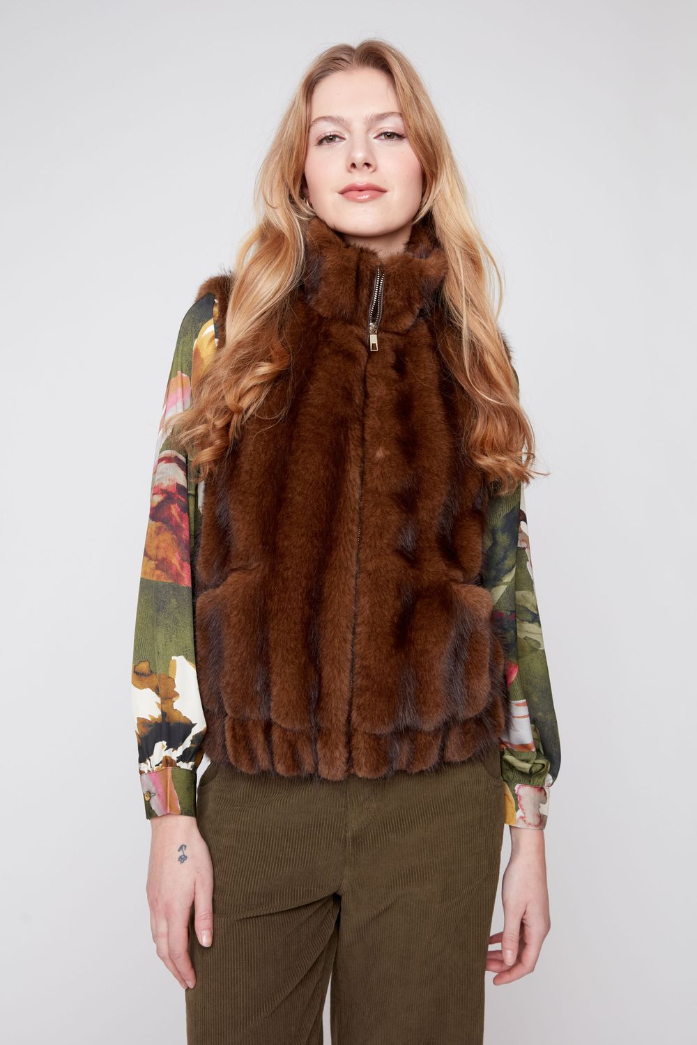 Knit Vest R3980L E3140