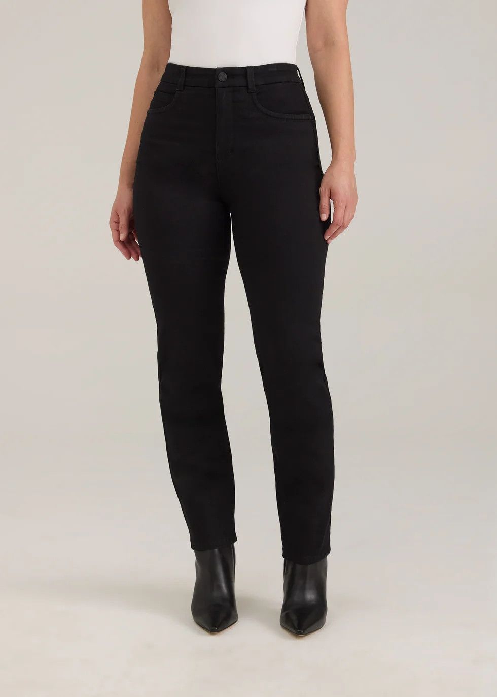 Petite Suzanne Straight Leg Denim 8920660