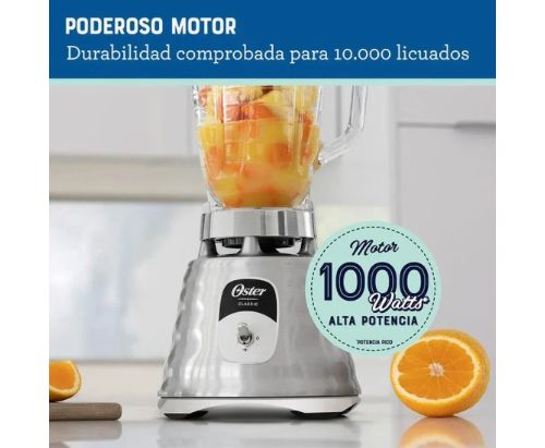 Licuadora clásica Oster® roja con motor reversible BLSTBESTR