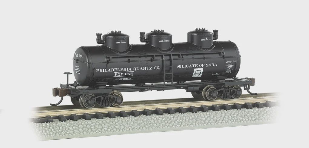 Bachmann Trains PHILADELPHIA QUARTZ CO. - 3-DOME TANK CAR (BAC17151)
