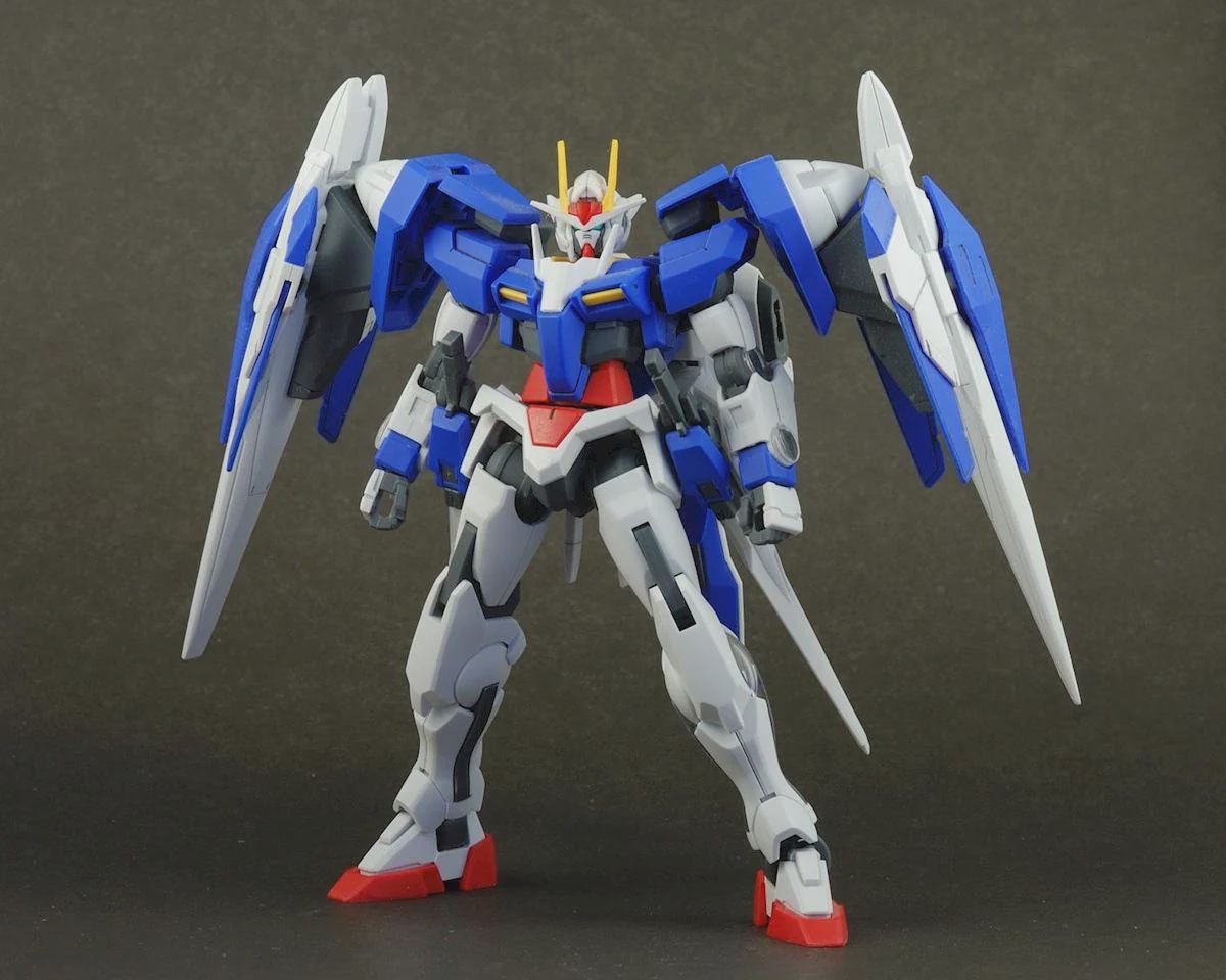 Bandai 1/100 MG 00 Raiser "Gundam 00" Plastic Model Kit (BAN5063082)