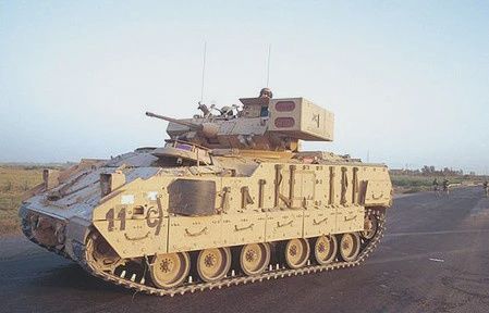 Dragon M6 Bradley Linebacker A-DV 1-72 (DML7624)