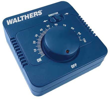 DC Train Controller -- 2 Amps, Up to 24 Volt-Amphere, 16-Volt Accessory Output (942-4000)