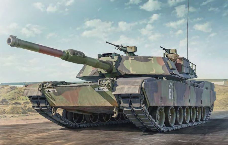 Italeri 1/35 M1A1 Abrams Tank (ITA6596)