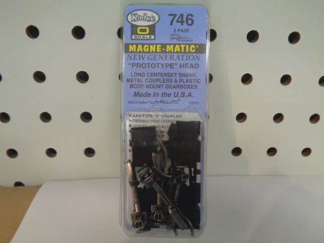 Kadee Coupler, Long Center shank Type "E" Medal w/plastic Gear box 2pr (KAD746)