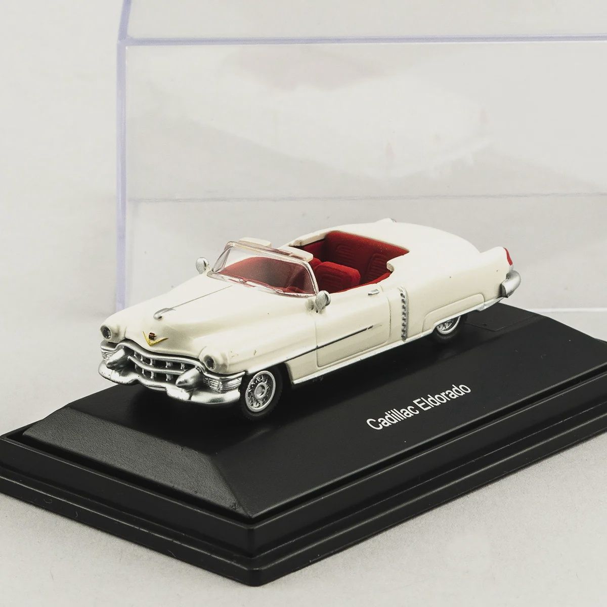 MRC 1953 Cadillac Eldorado White w/Red (452617605)