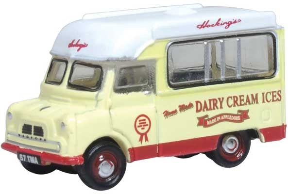 Oxford Diecast 1952 Bedford Ice Cream Van - Assembled -- Hocking's Ice Cream (cream, red, white) (553-NCA030)
