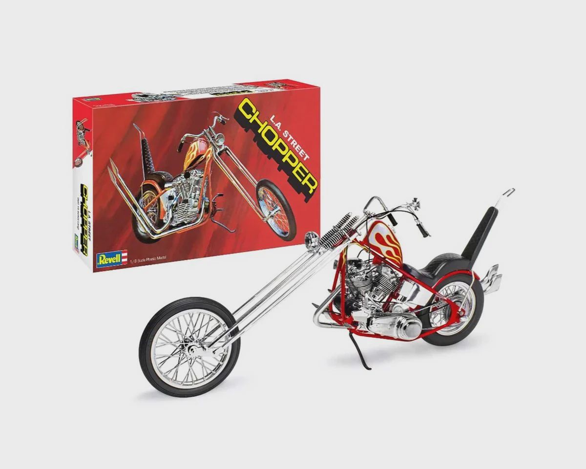 Revell LA Street Chopper 1/8 Model Kit (RMX17326)