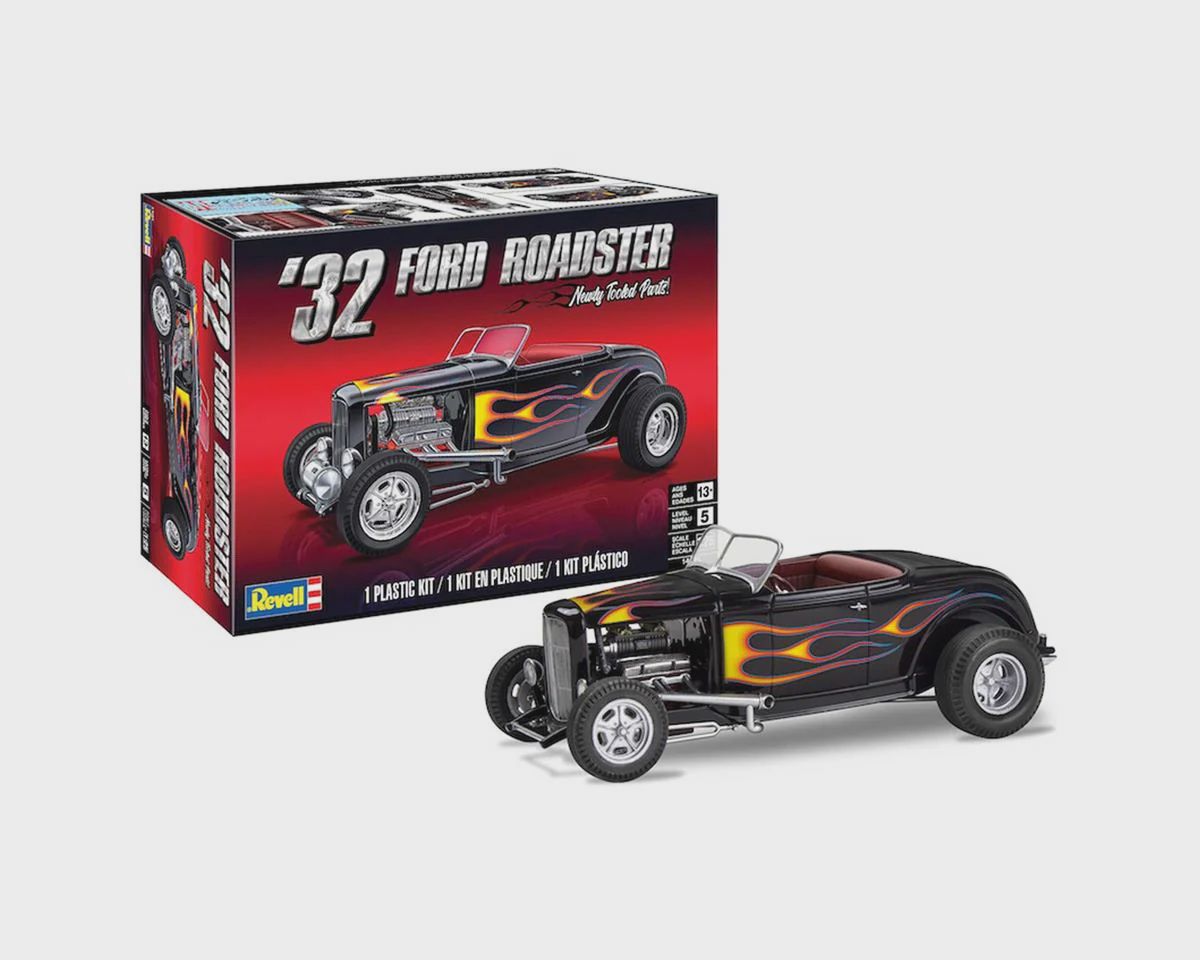 Revell 1/25 32 Ford Roadster Model Kit (RMX854524)