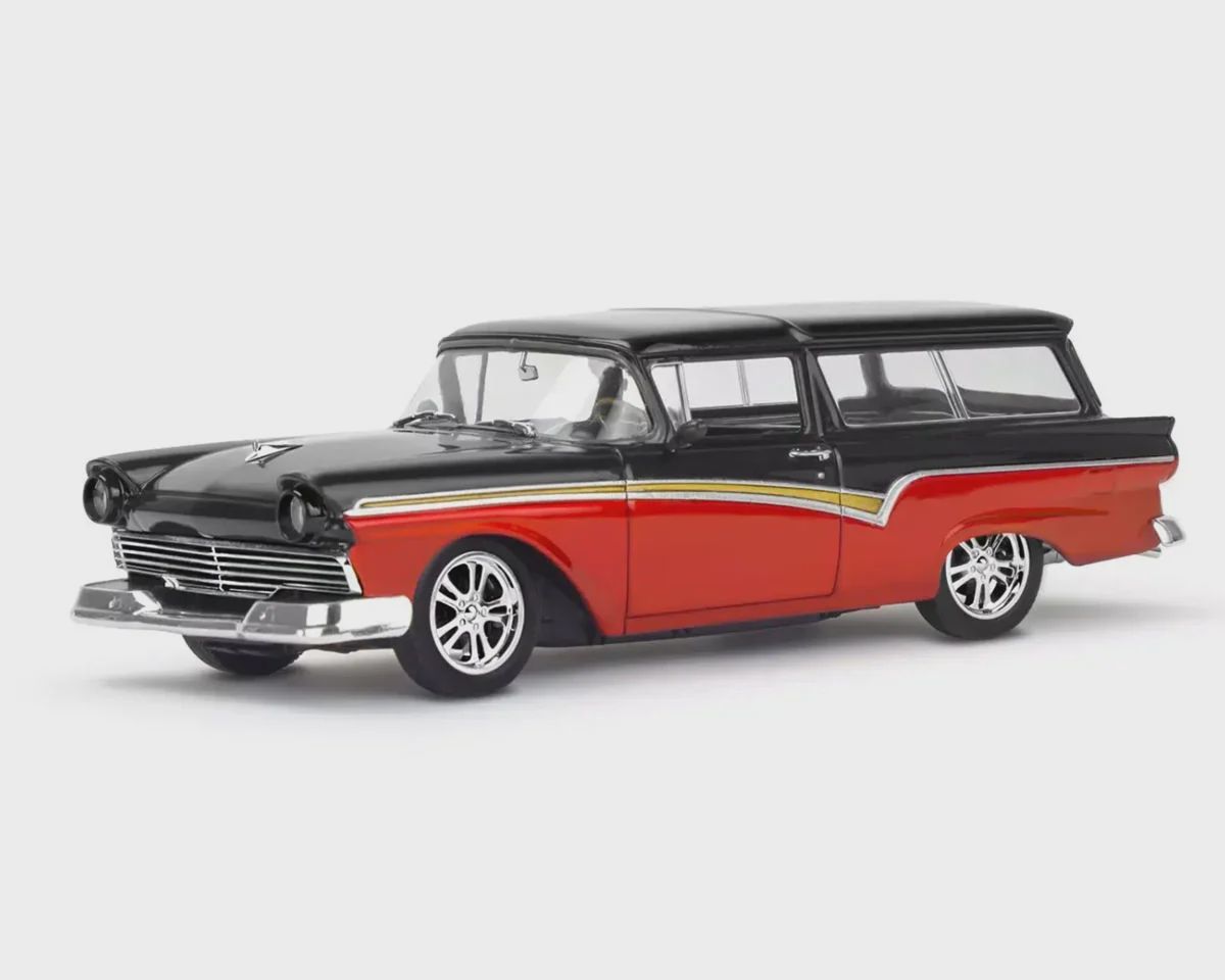 Revell 1957 Ford Del Rio Ranch Wagon 2-in-1 Plastic Model Kit (RMX14548)