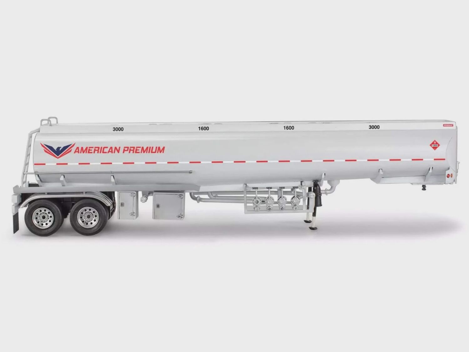 Revell Fruehauf 1:32 Semi Tanker Trailer Plastic Model Kit (RMX14536)