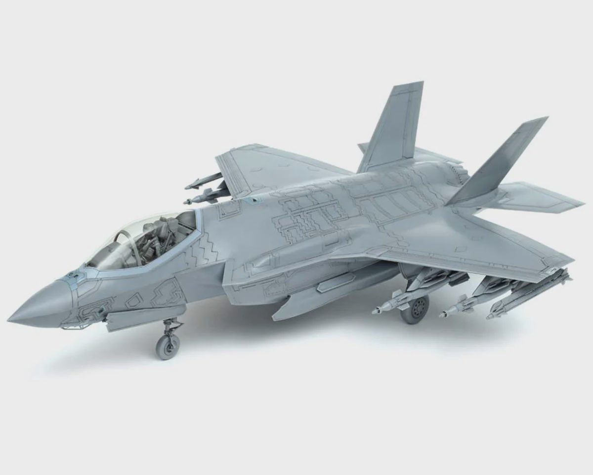 Tamiya 1/48 Lockheed Martin F-35 A Lightning II Model Airplane Kit (TAM61124)