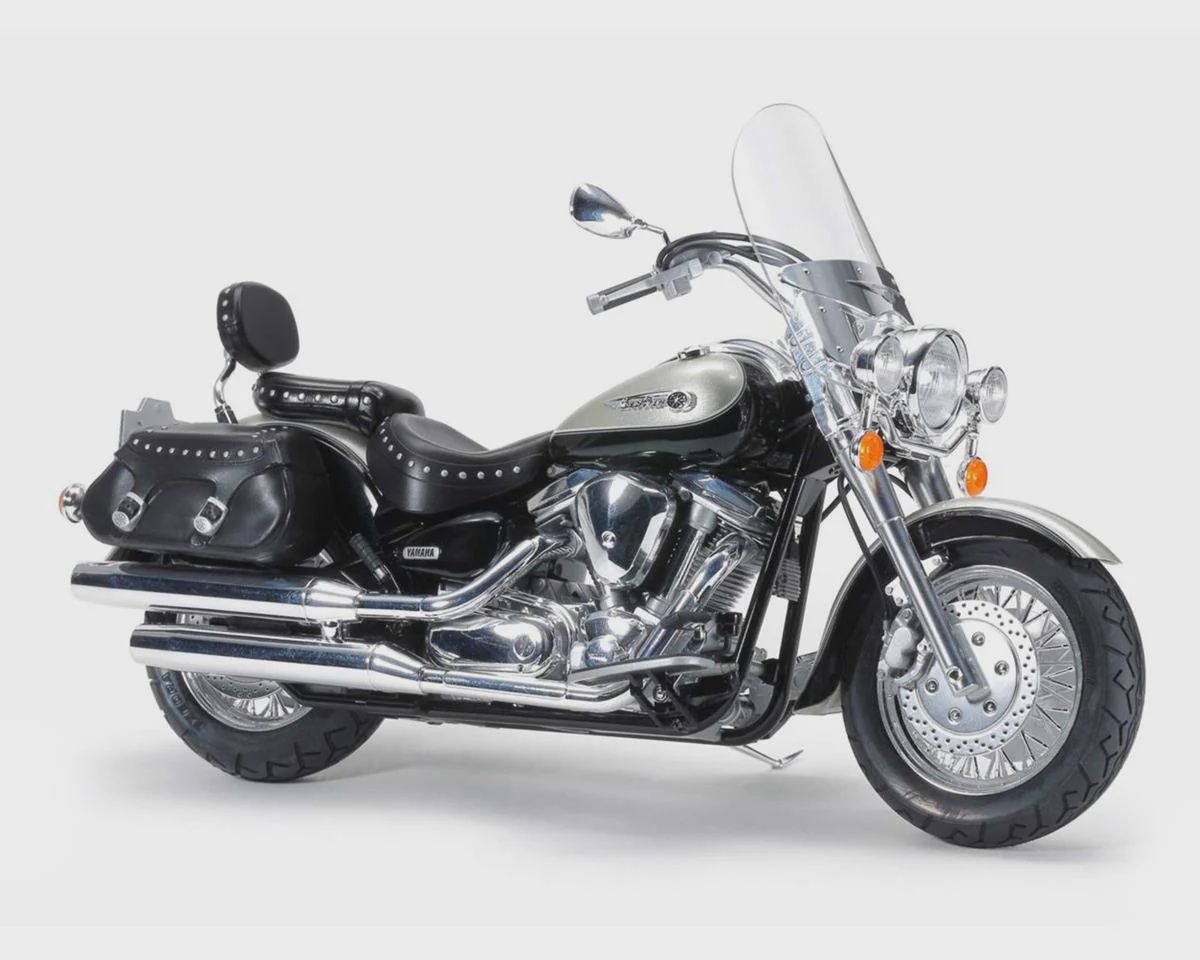 Tamiya Yamaha XV1600 Road Star Custom 1/12 Motorcycle Model Kit (TAM14135)