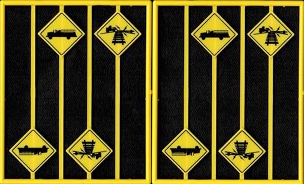 TICHY WARNING SIGNS FIREHOUSE &amp; LOW VEHICLE O SCALE (TIC2084)