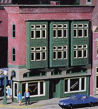 Triangle Hotel &amp; Bar (502-604040)