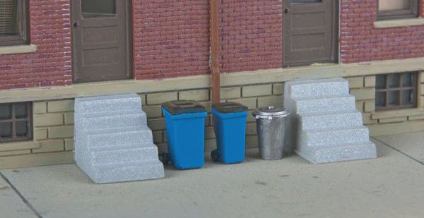 Vintage Garbage Cans &amp; Recycling Bins (949-4127)