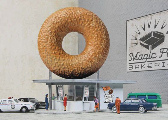 Walthers Hole-In-One Donut Shop Kit N Scale (933-3835)