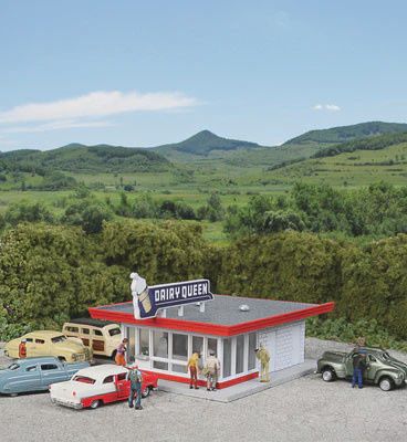 Walthers Vintage Dairy Queen (933-3845)