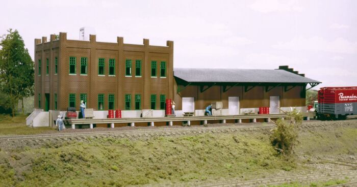 Walthers Water Street Freight Terminal -- Kit - 20-1/2 x 6-1/4" 52 x 15.8cm (933-3009)