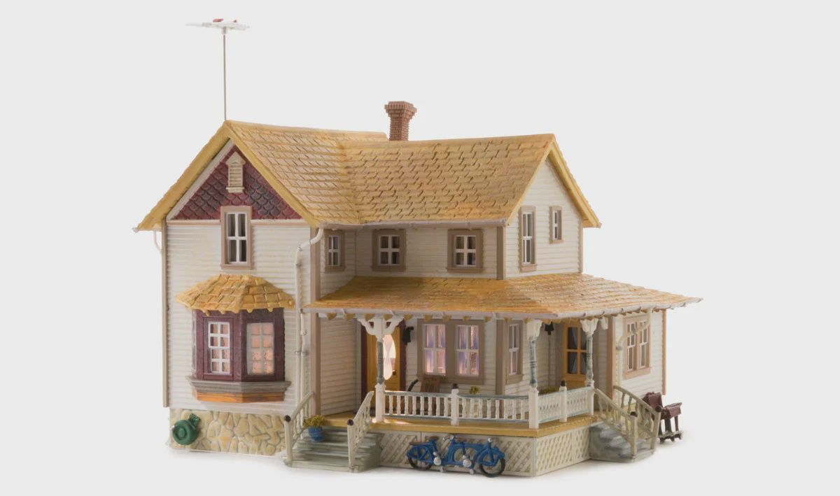 Woodland Scenics Corner Porch House - HO Scale (WOOBR5046)