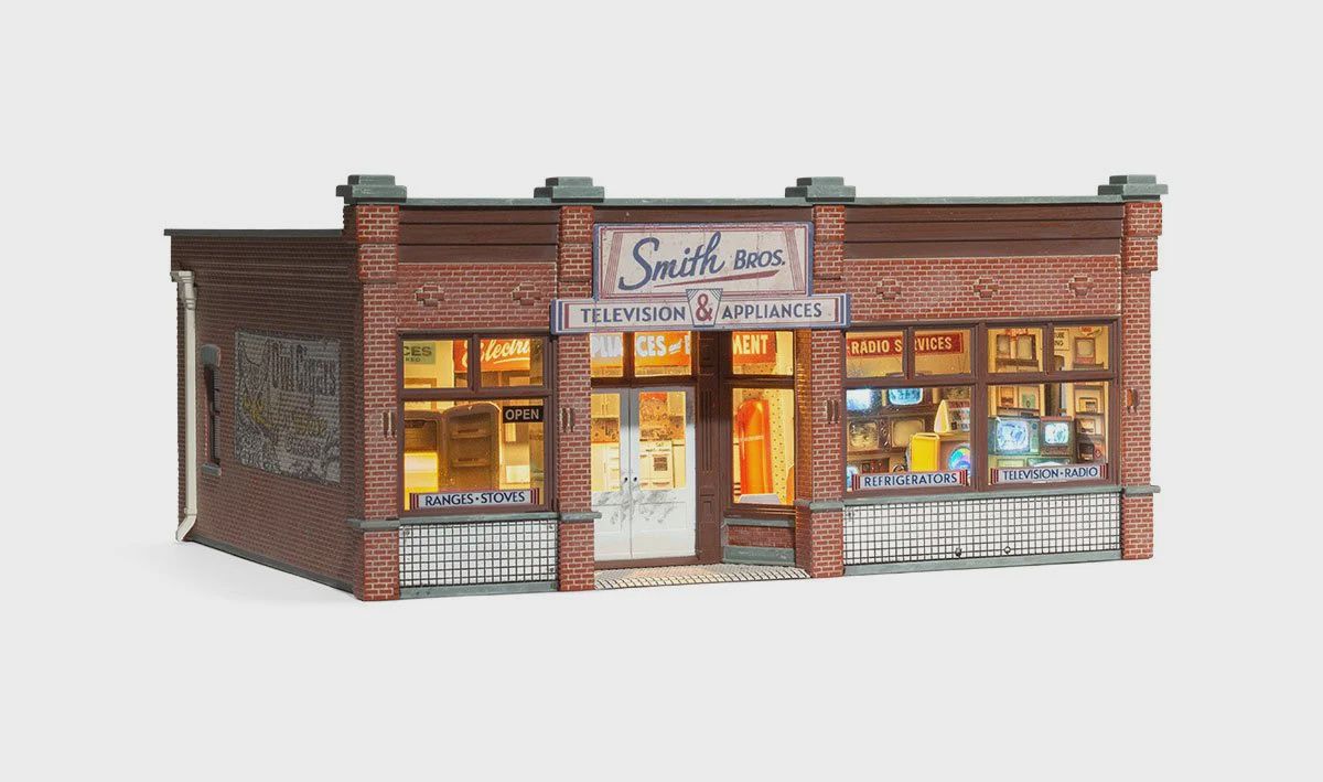Woodland Scenics Smith Brothers TV &amp; Appliance - O Scale (WOOBR5873)