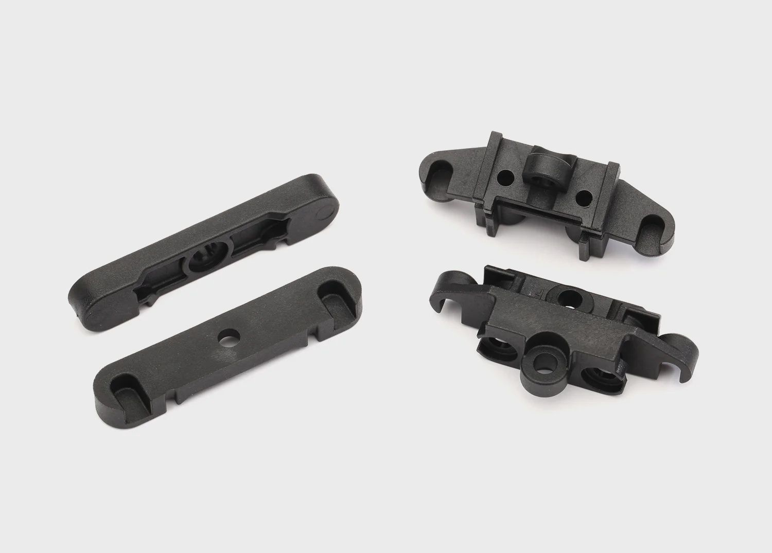 Traxxas Maxx Front/Rear Tie Bar Mount (TRA8916)