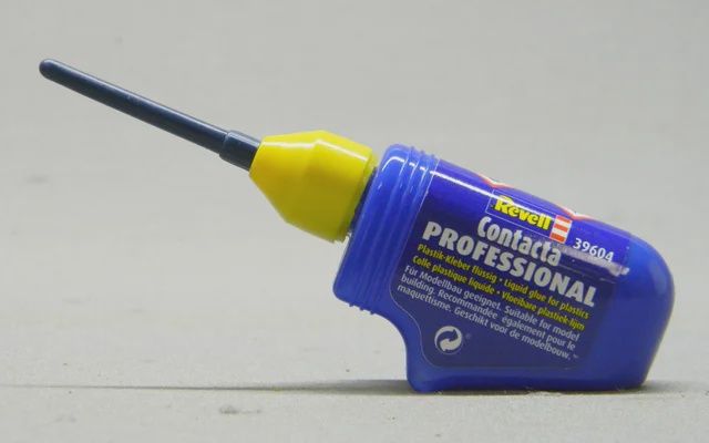 RMX39604, Revell Contacta Professional Plastic Model Glue (24g) (RMX39604)