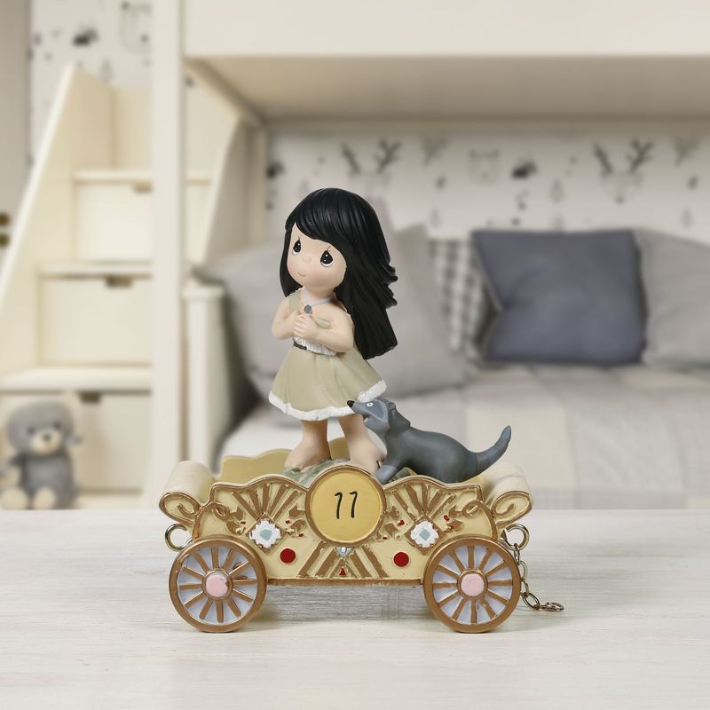 Disney Birthday Parade Listen To Your Heart, Age 11, Figurine