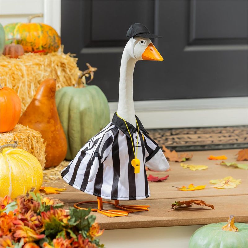 Referee - Porch Goose Outfit