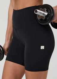 Vuori All The Form Short 6" Women's, Colour: Black, Size: XS