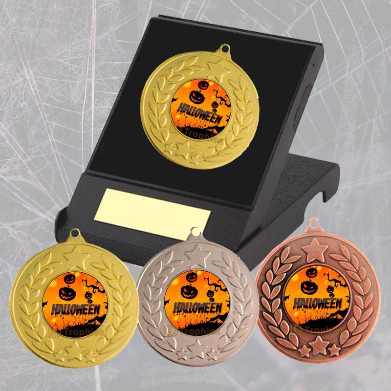 Various Pumpkins Halloween Medal in Box