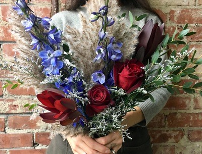 MOODY BLUES HANDTIED BOUQUET
