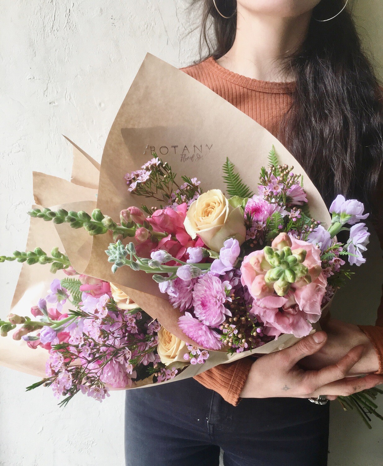 CUTIE HANDTIED BOUQUET