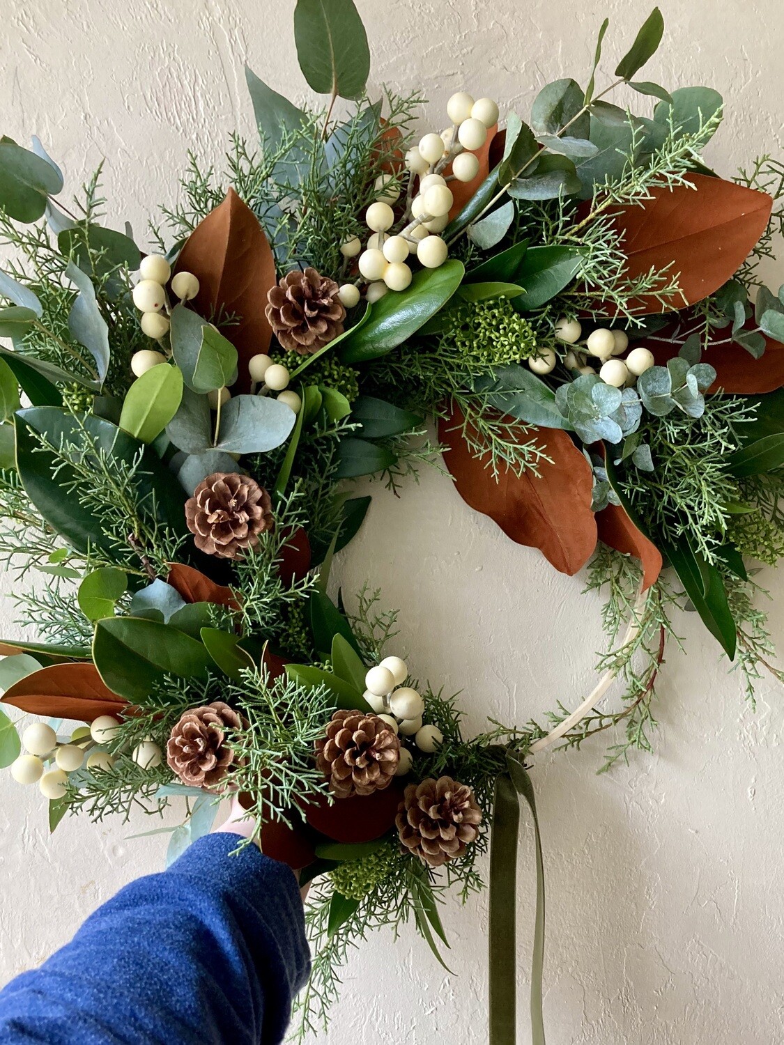 WINTER WISHES CRESCENT WREATH