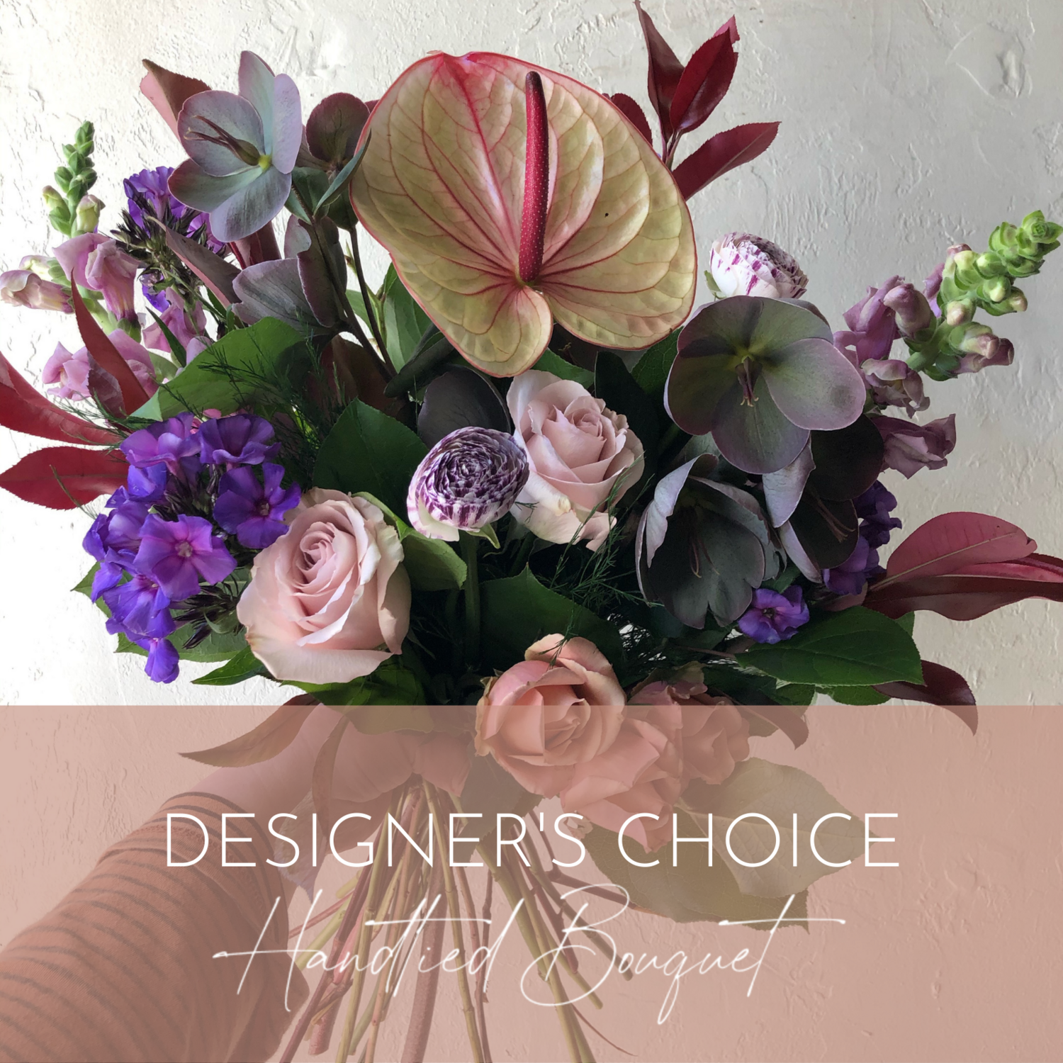 DESIGNER&#39;S CHOICE - HANDTIED BOUQUET