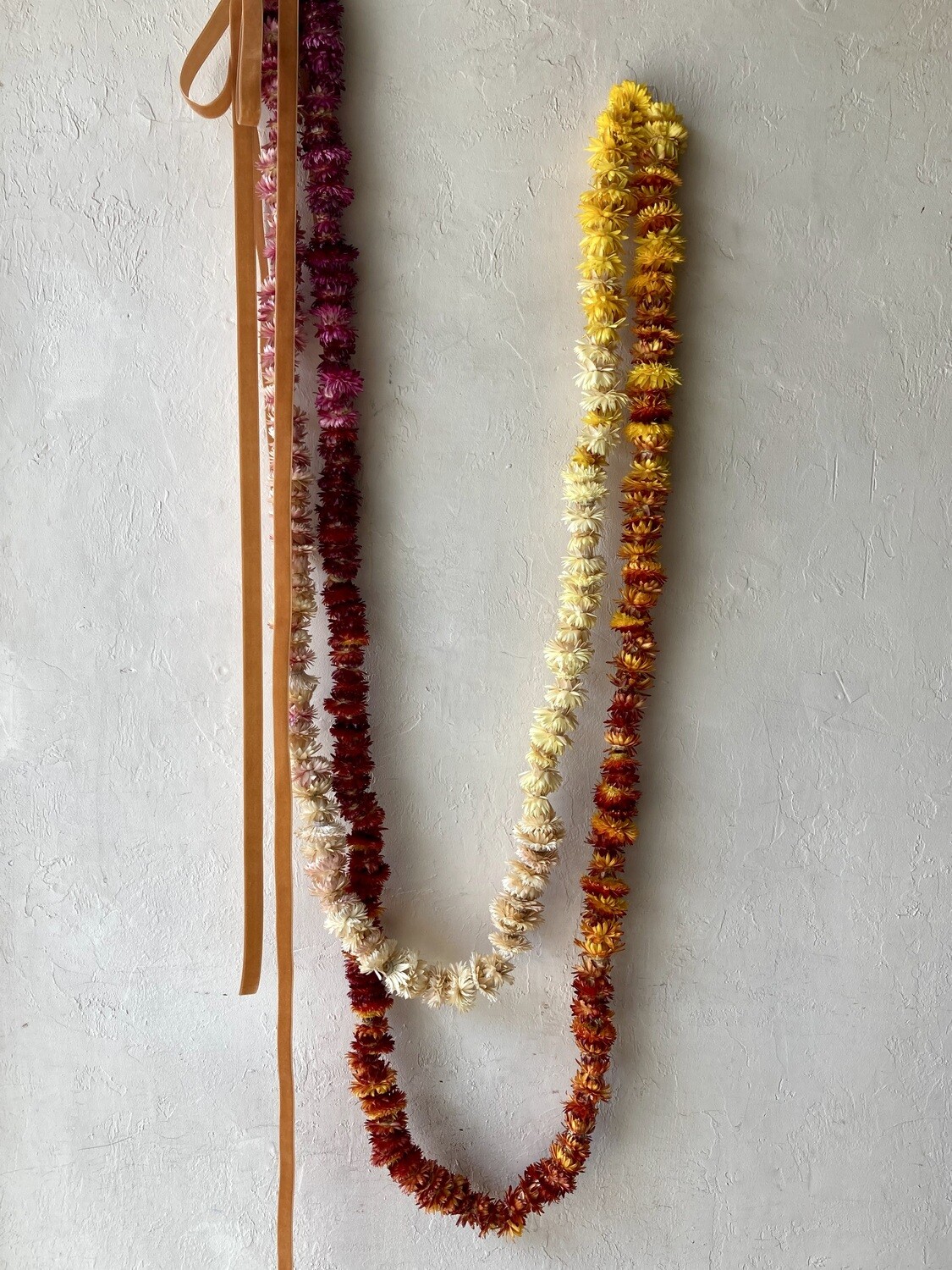 EVERLASTING STRAWFLOWER GARLAND