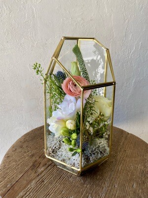 FRAMED GEOMETRIC FLOWER TERRARIUM