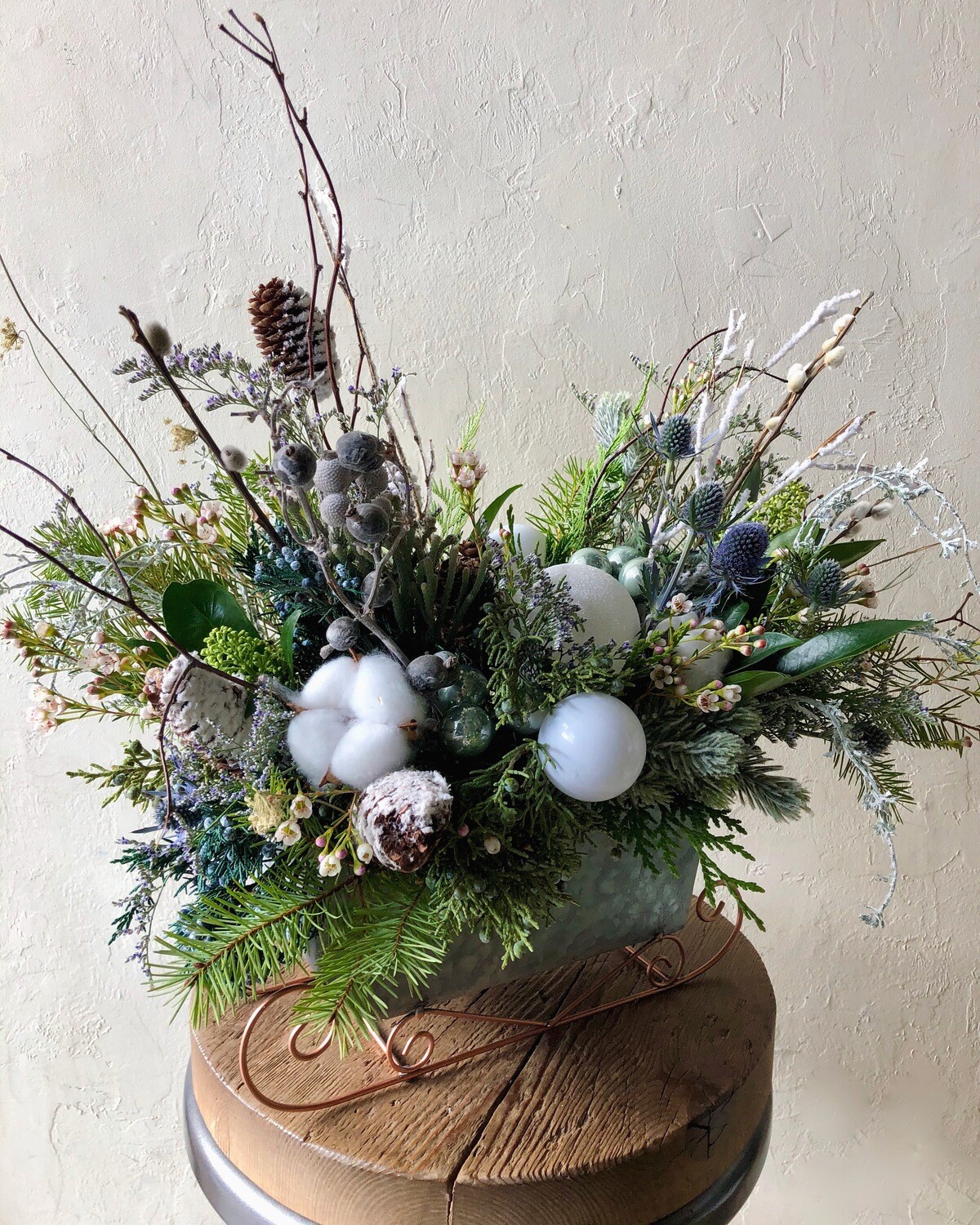 WINTER SLEIGH ARRANGEMENT