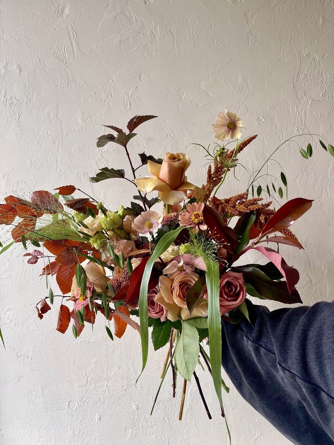 VIRGO HANDTIED BOUQUET