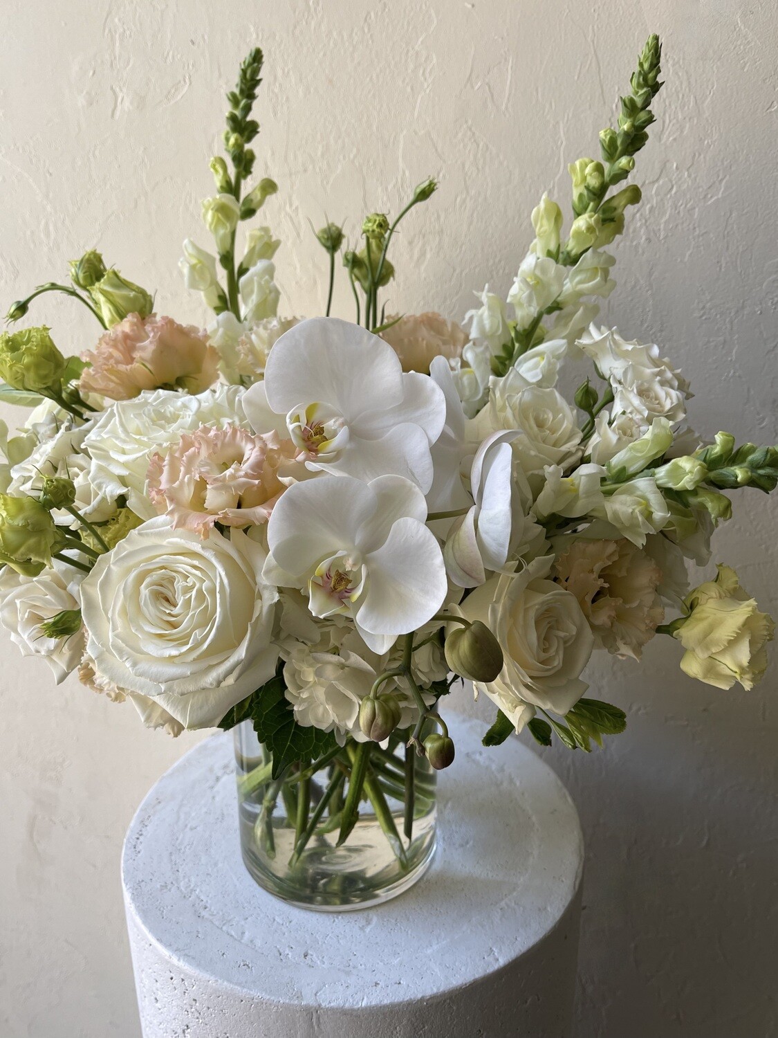 PEACHES AND CREAM VASE