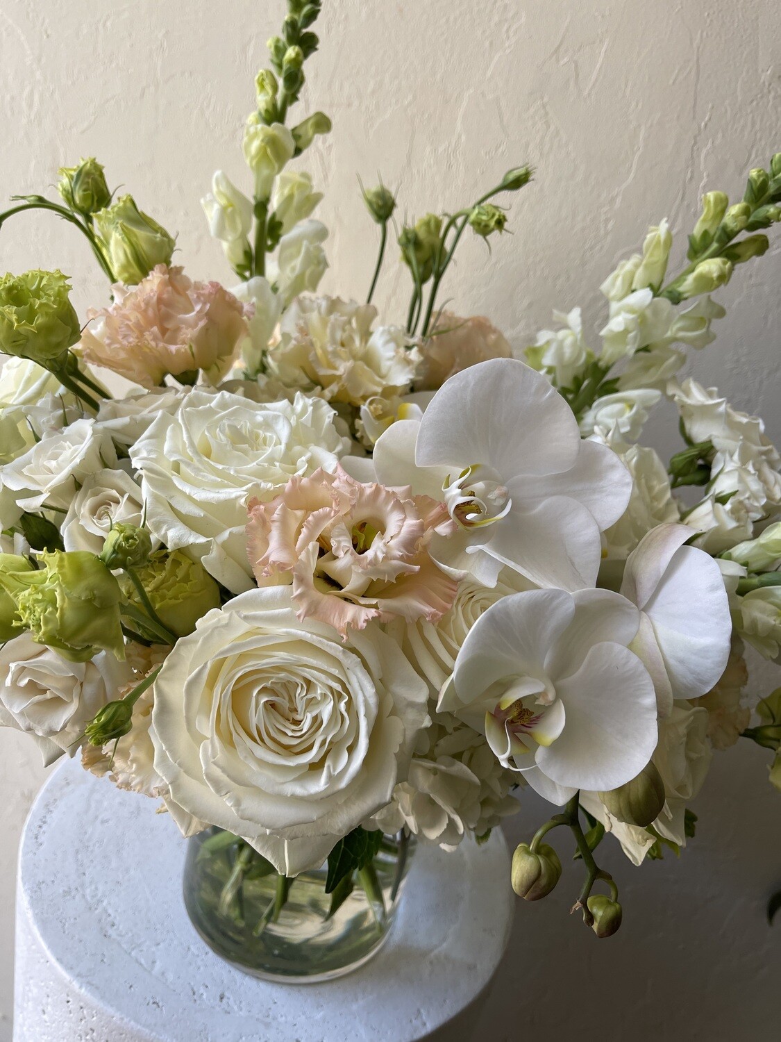PEACHES AND CREAM VASE
