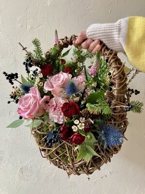 HOLIDAY VINE BASKET