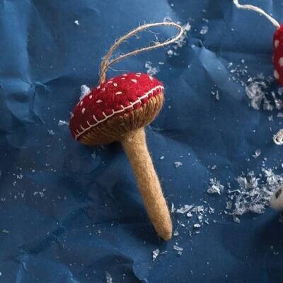 FUN FUNGI ORNAMENT