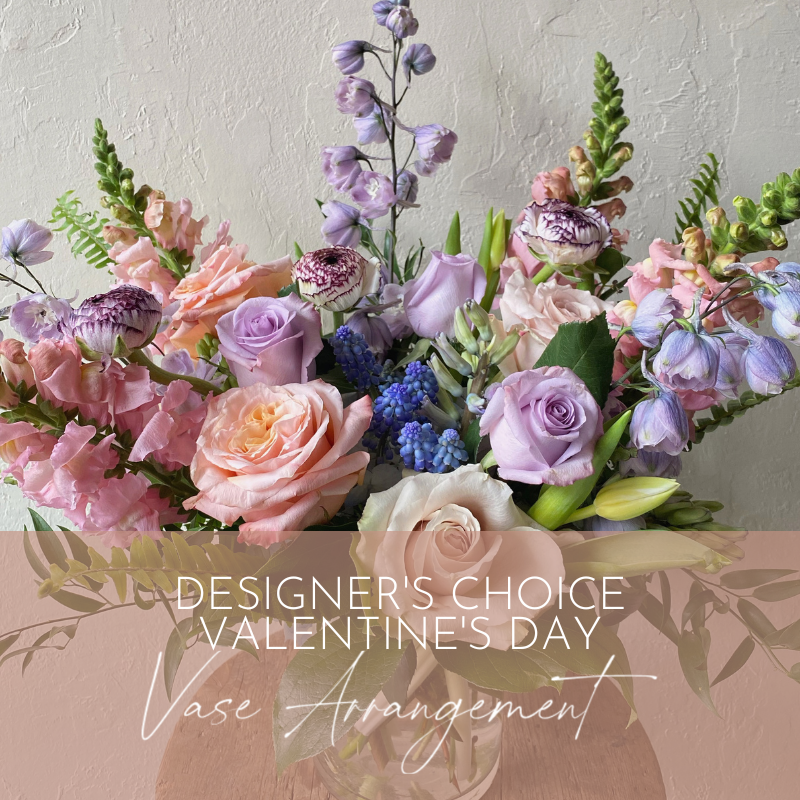 DESIGNER&#39;S CHOICE - VALENTINE&#39;S DAY VASE ARRANGEMENT