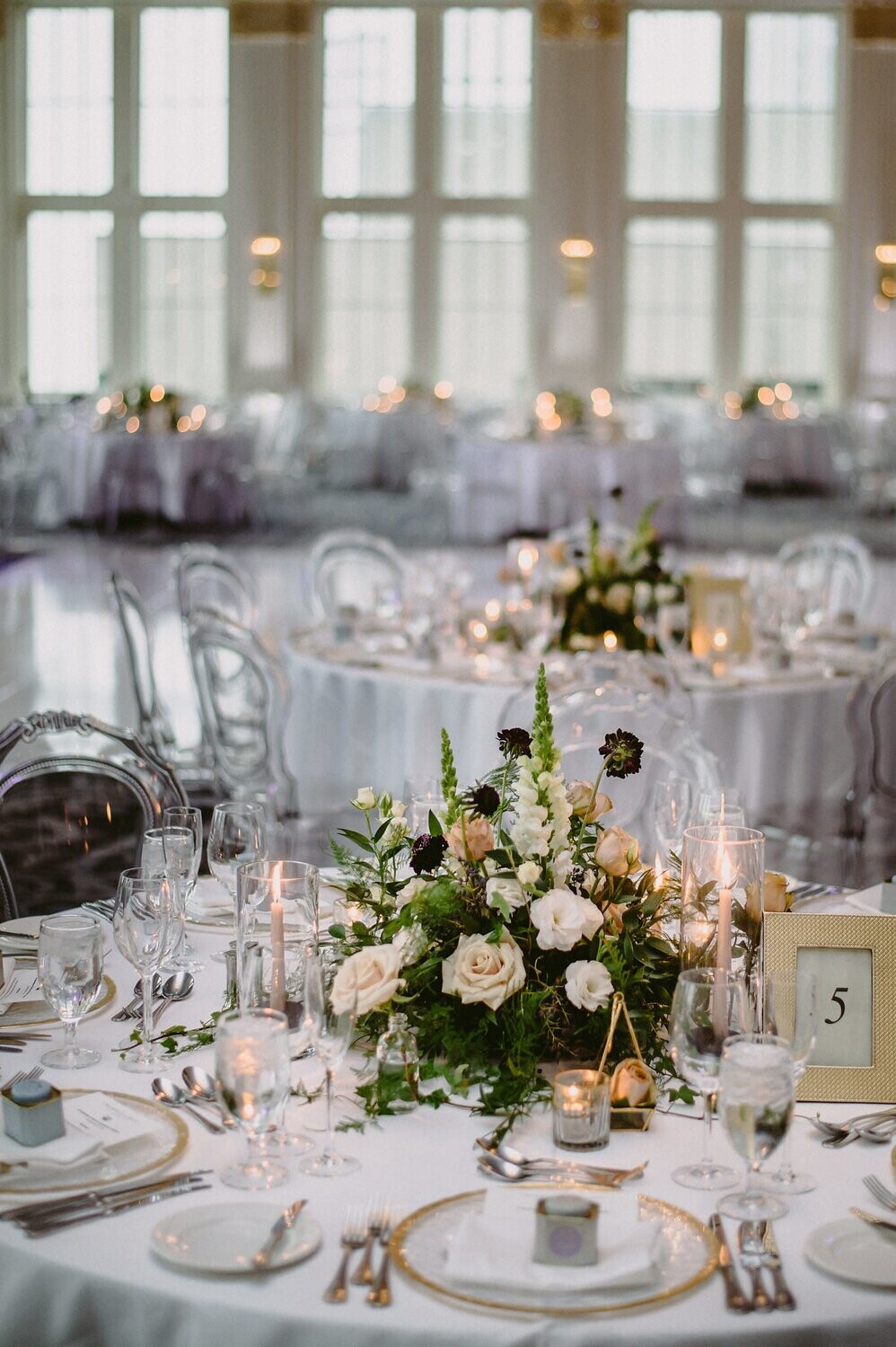TABLETOP CENTREPIECE (HIDDEN BOWL)